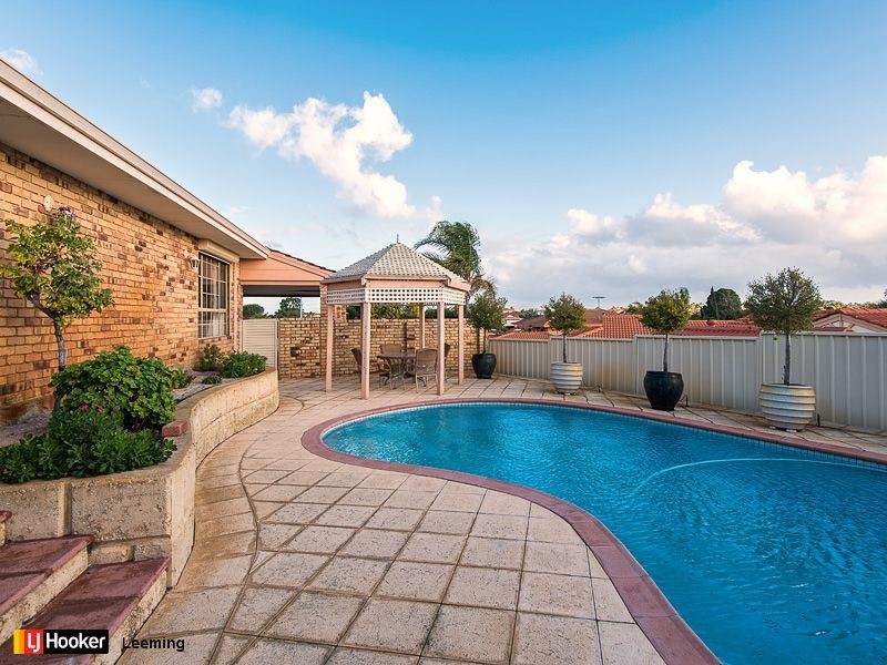 7 Welsh Court, Leeming WA 6149