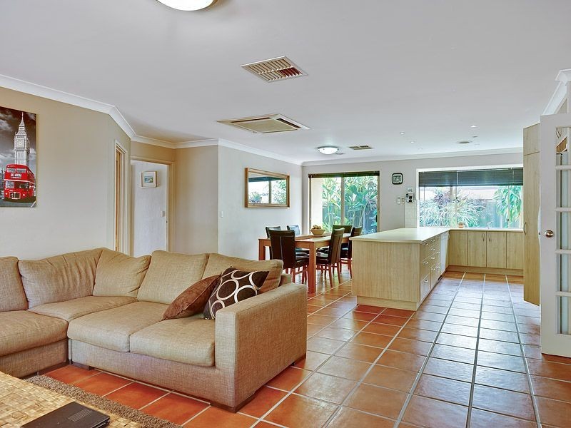 9 Stallwood Gardens, Leeming WA 6149