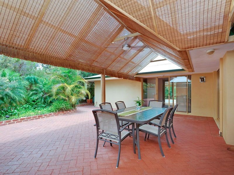 9 Stallwood Gardens, Leeming WA 6149