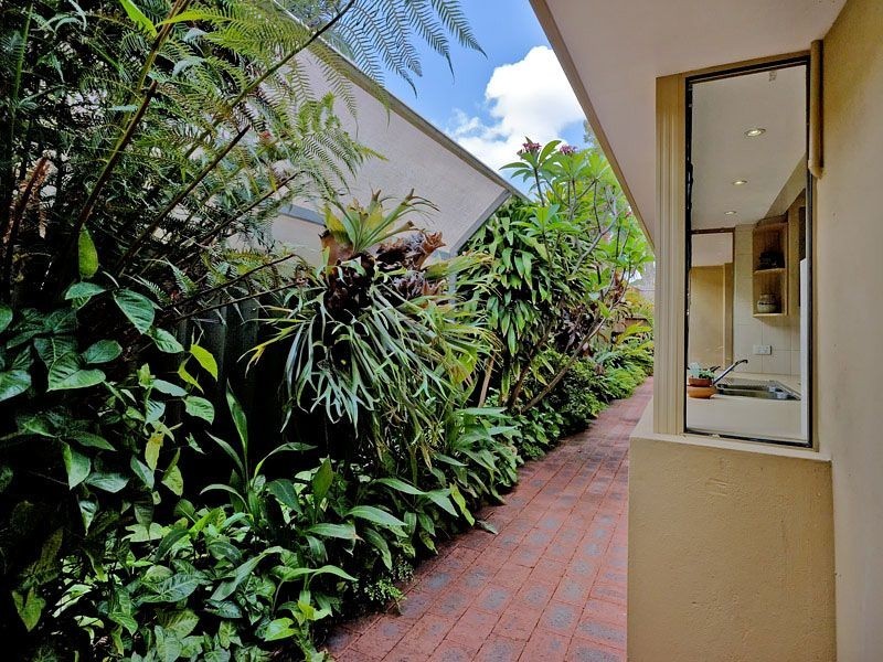 9 Stallwood Gardens, Leeming WA 6149