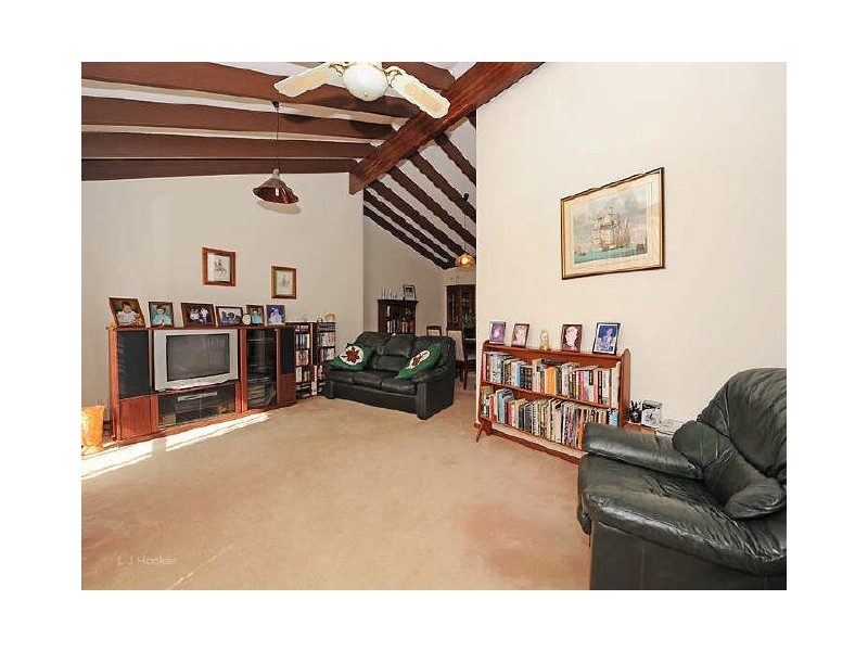 22 Gowther Street, Leeming WA 6149