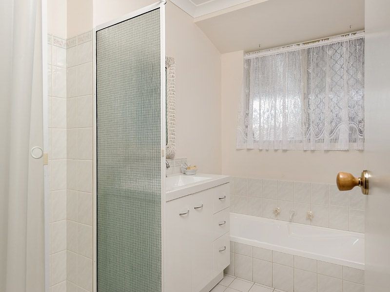 33 Ballard Mews, Success WA 6164