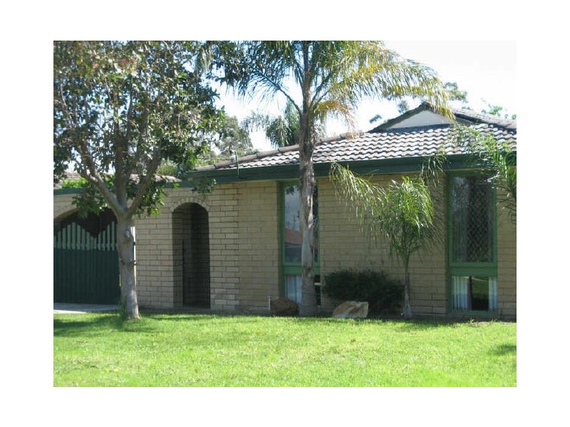 6 Watsonia Street, Maddington WA 6109