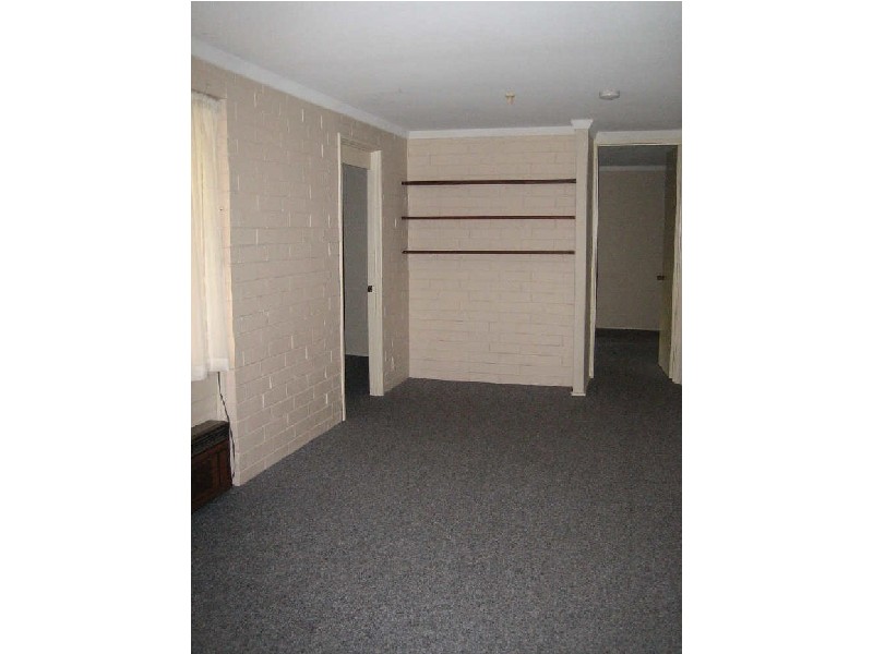 6 Watsonia Street, Maddington WA 6109