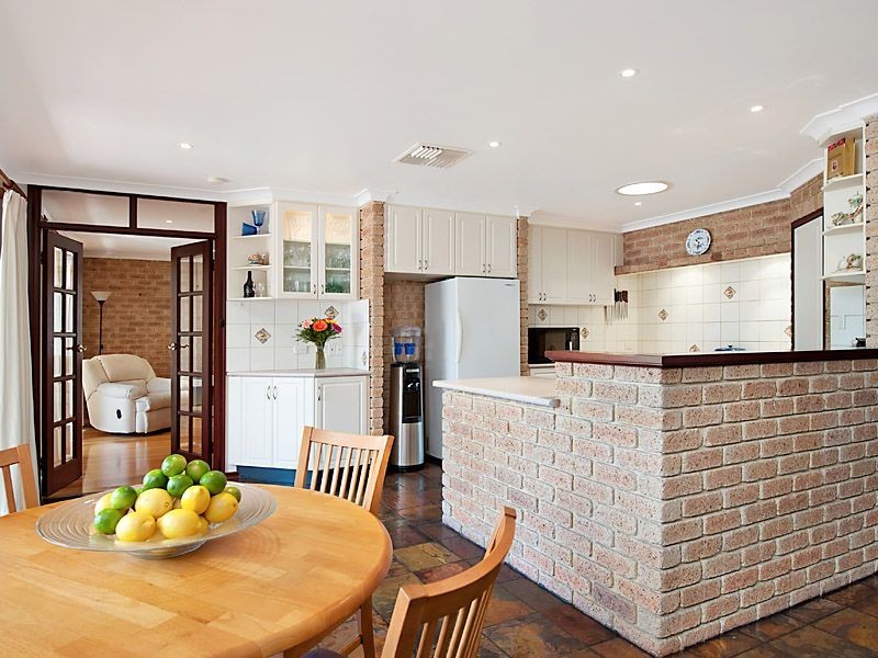 4 Hannah Place, Leeming WA 6149