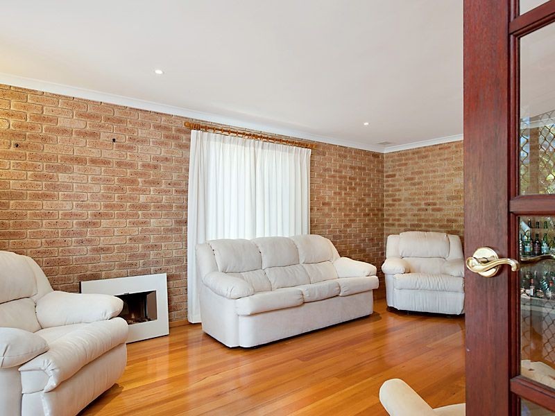 4 Hannah Place, Leeming WA 6149