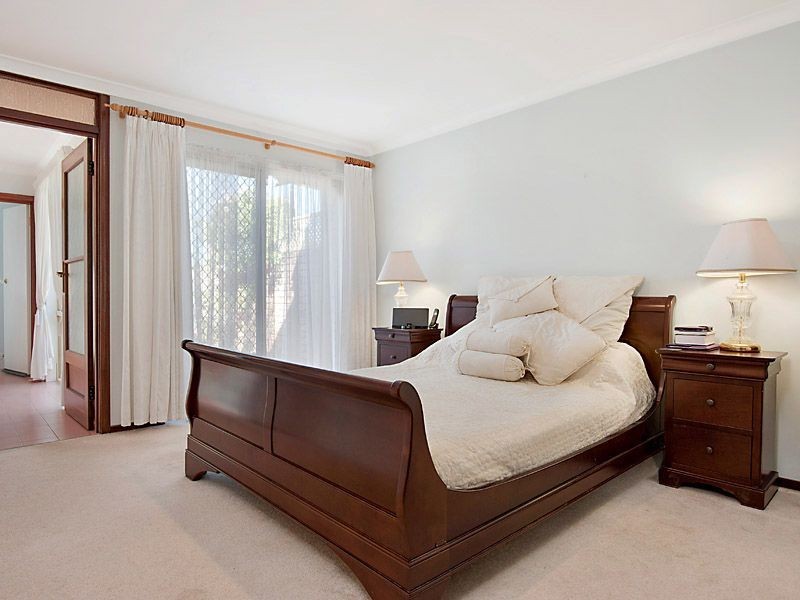 4 Hannah Place, Leeming WA 6149