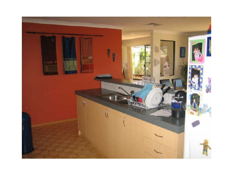 24 Lombe Gardens, Atwell WA 6164