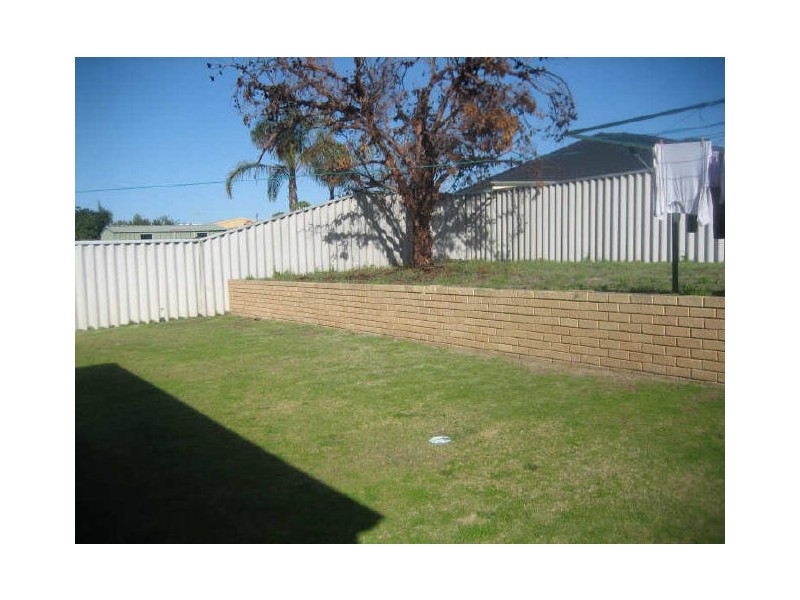 32B Haring Green, Atwell WA 6164