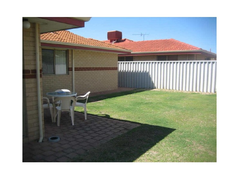 32B Haring Green, Atwell WA 6164