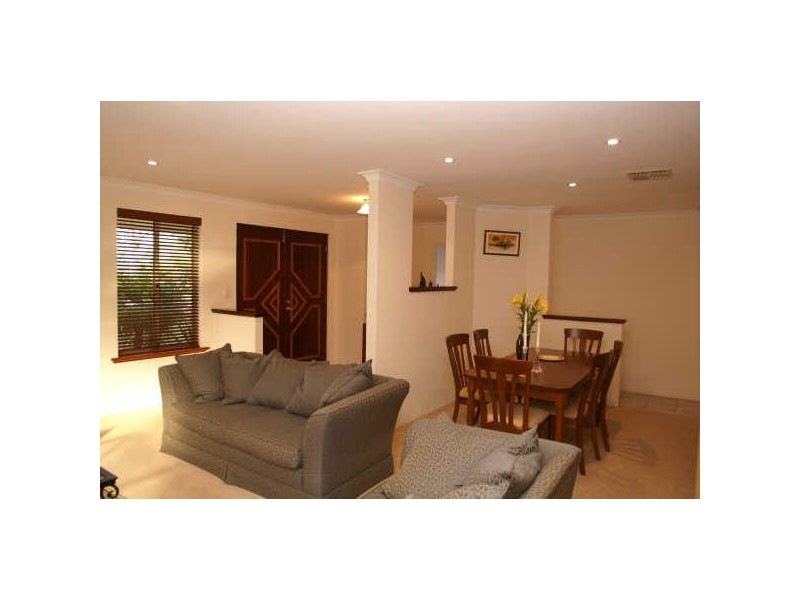 3 Hayton Mews, Atwell WA 6164