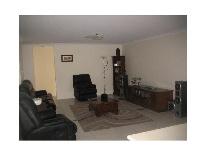 36 Barfield Road, Hammond Park WA 6164