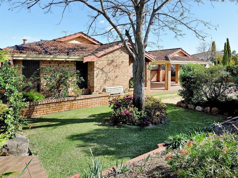 15 Stainton Place, Leeming WA 6149