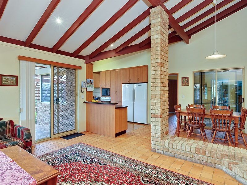 15 Stainton Place, Leeming WA 6149