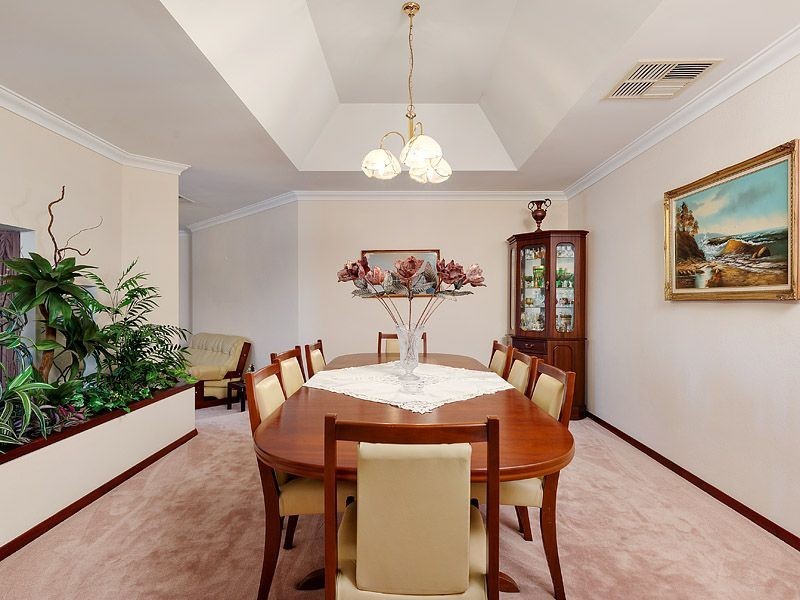 23 Devenish Way, Leeming WA 6149