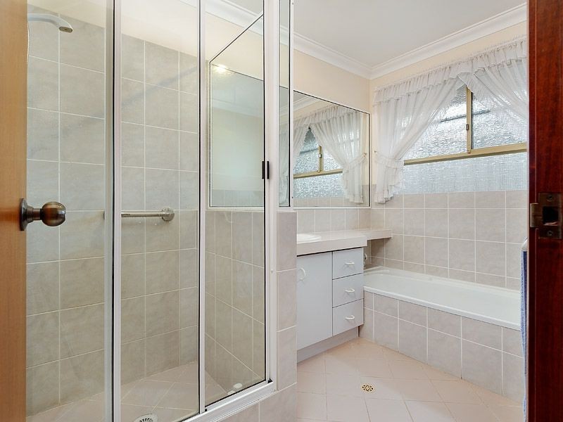 23 Devenish Way, Leeming WA 6149