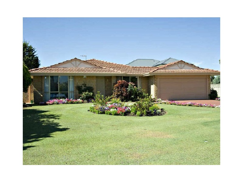 3A Classon Gardens, Leeming WA 6149