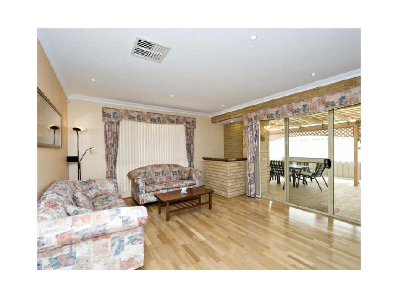3A Classon Gardens, Leeming WA 6149