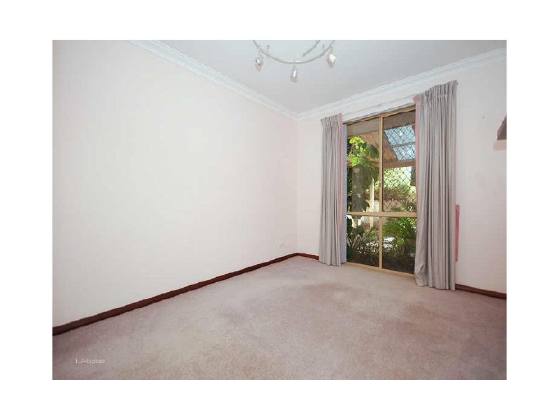 16 Bosworth Place, Leeming WA 6149