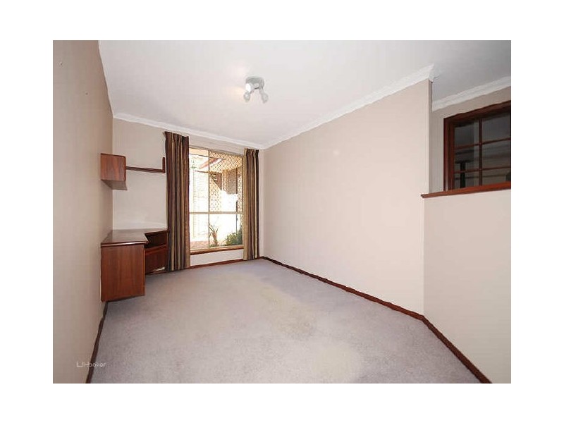 16 Bosworth Place, Leeming WA 6149