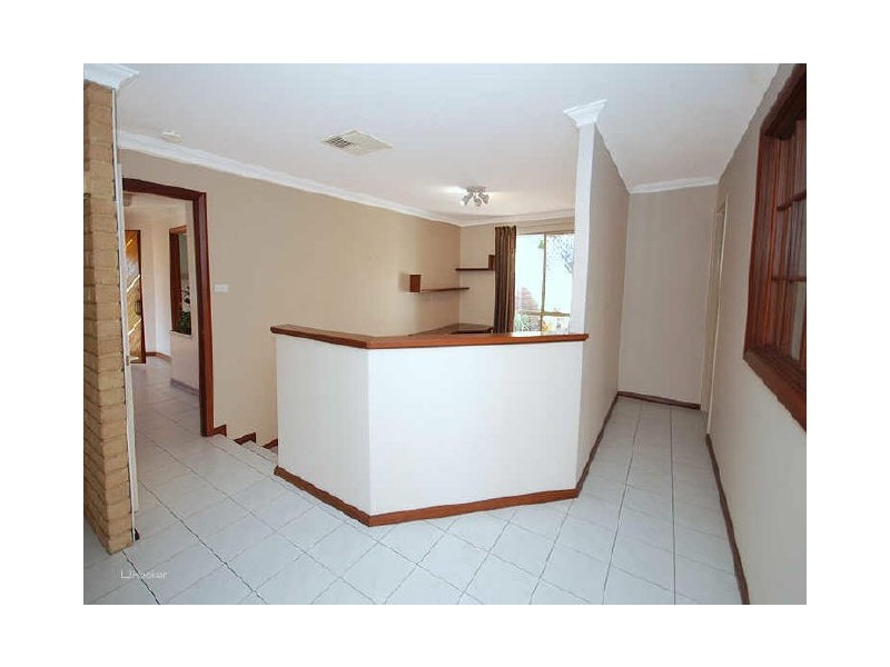 16 Bosworth Place, Leeming WA 6149