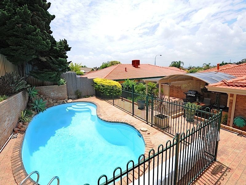 122 Beasley Road, Leeming WA 6149