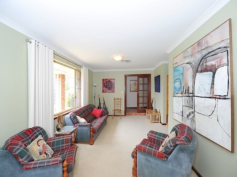 122 Beasley Road, Leeming WA 6149
