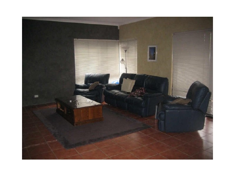 9 Glasshouse Close, Bibra Lake WA 6163