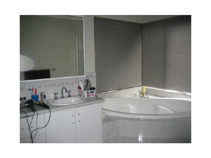 9 Glasshouse Close, Bibra Lake WA 6163