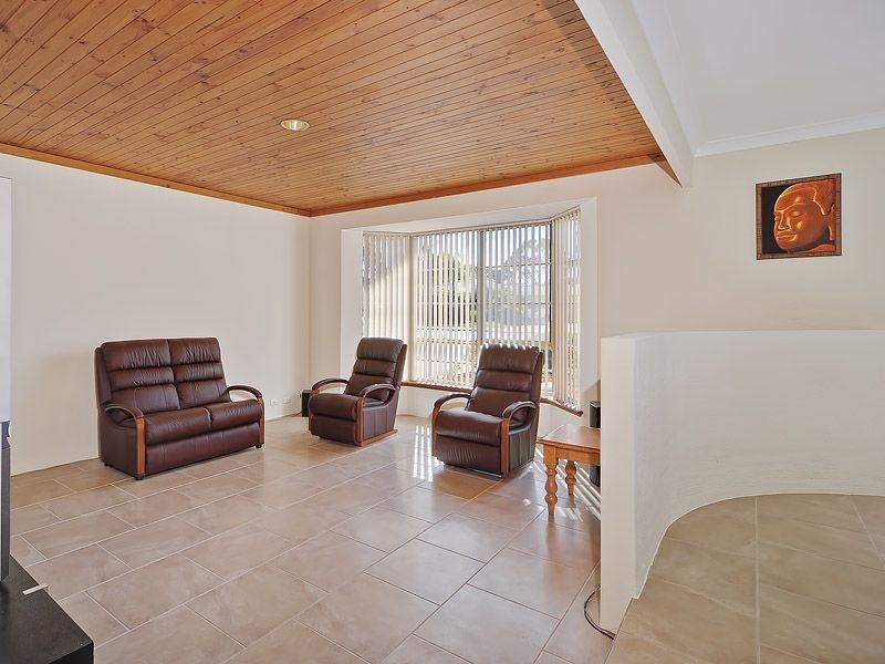 91 Aulberry Parade, Leeming WA 6149