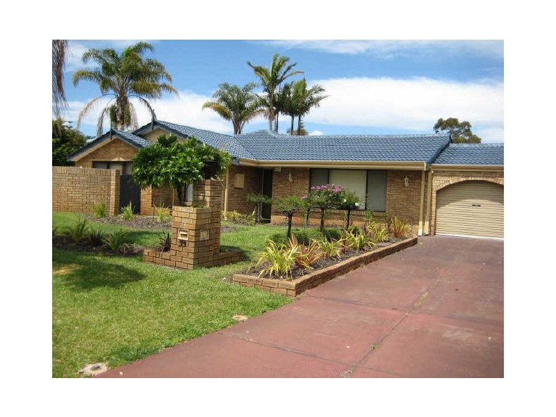 33 Collett Way, Leeming WA 6149