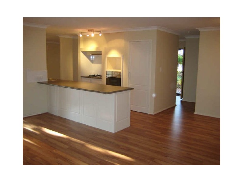 33 Collett Way, Leeming WA 6149