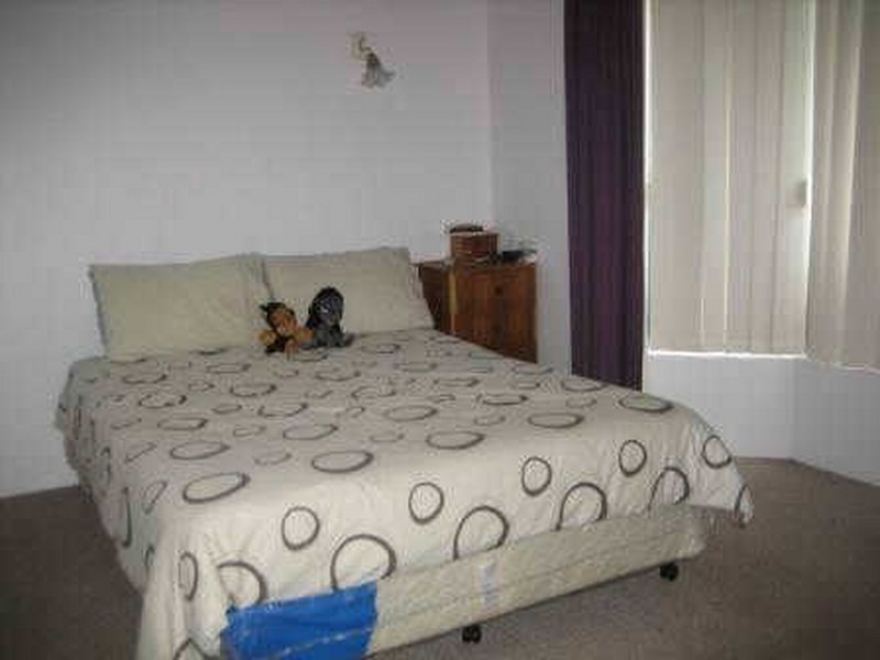 4 Molloy Circuit, Atwell WA 6164