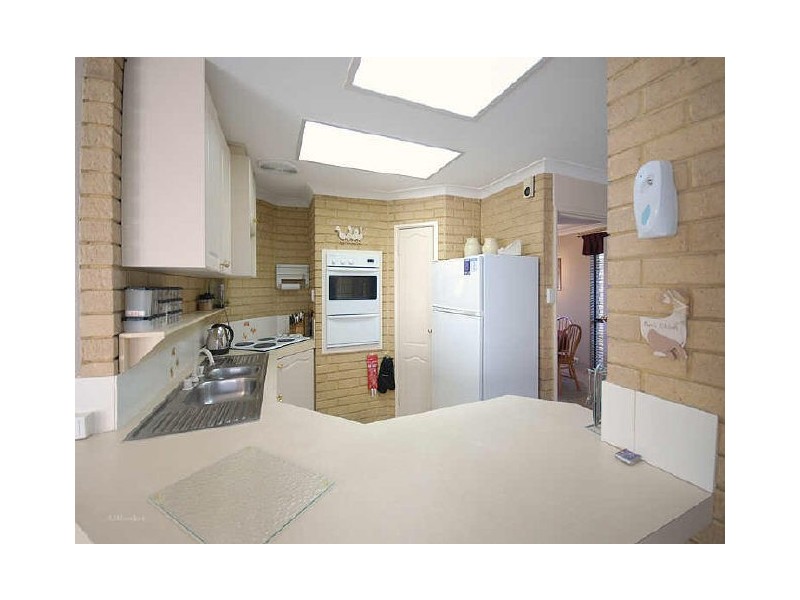 61 Findlay Road, Leeming WA 6149