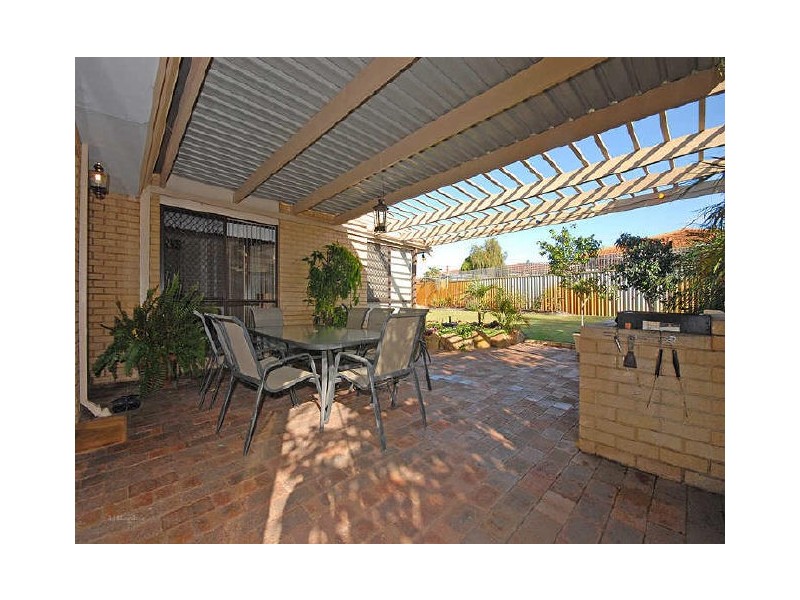 61 Findlay Road, Leeming WA 6149