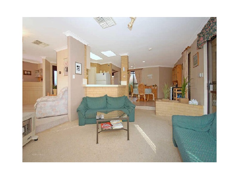 61 Findlay Road, Leeming WA 6149