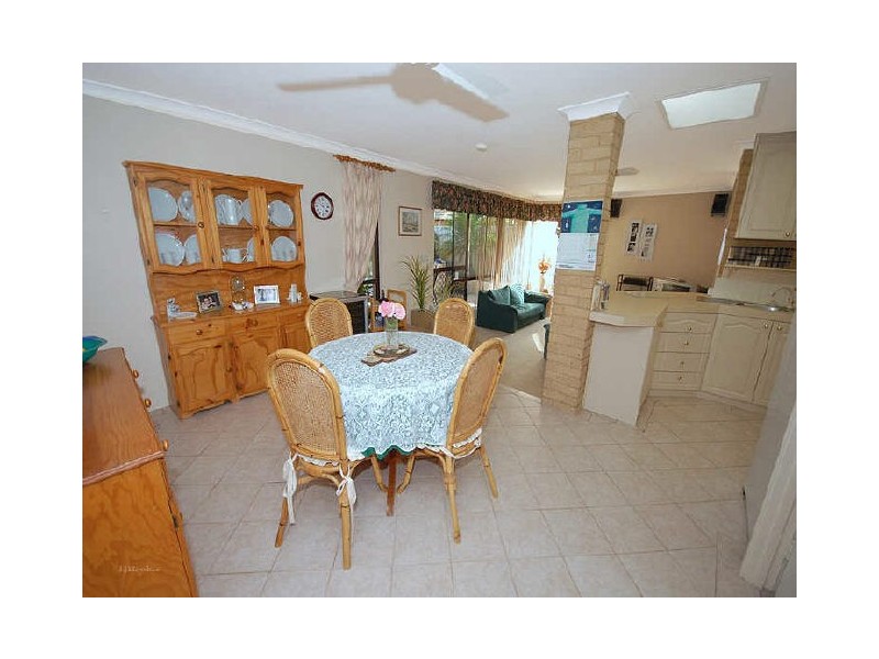 61 Findlay Road, Leeming WA 6149