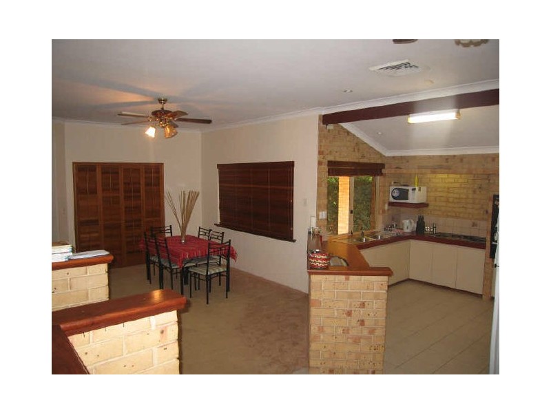 5 Thrum close, Leeming WA 6149