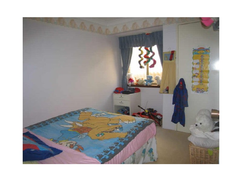 5 Thrum close, Leeming WA 6149