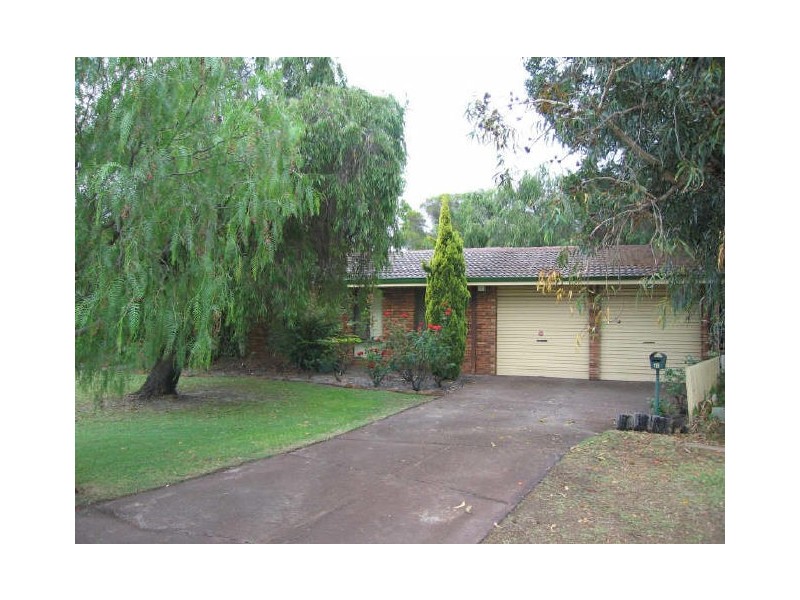 18 Mallard Way, Bibra Lake WA 6163