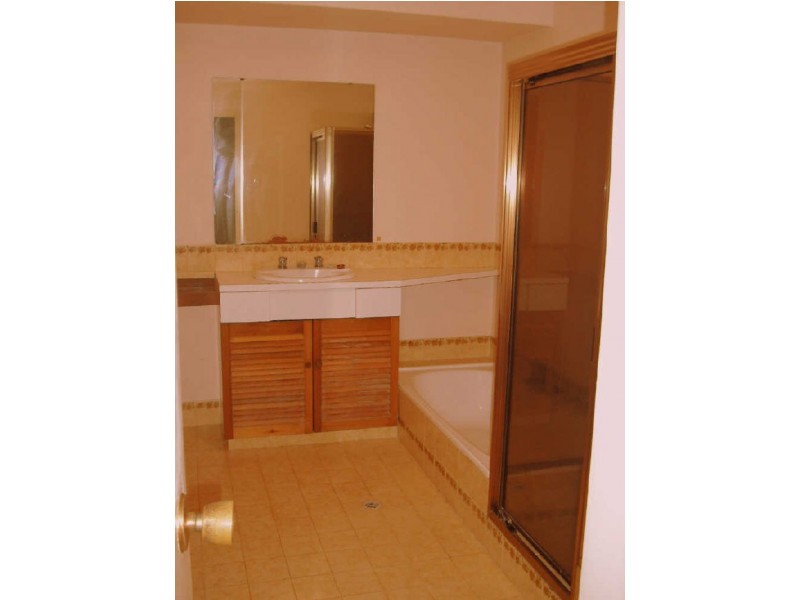 18 Mallard Way, Bibra Lake WA 6163