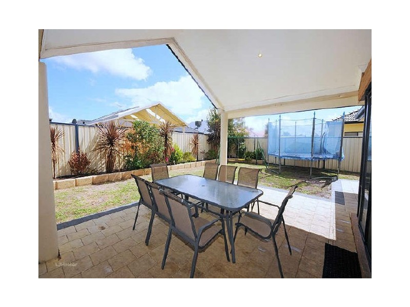 14 Beaumont Parkway, Success WA 6164