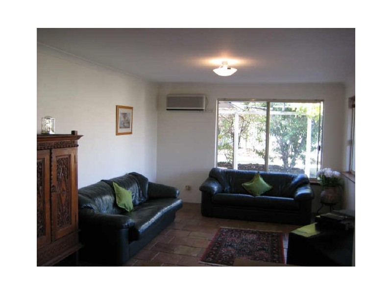 11 Athel Court, Leeming WA 6149