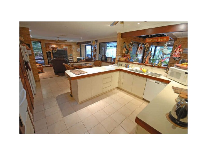 14 Harrington Crescent, Leeming WA 6149