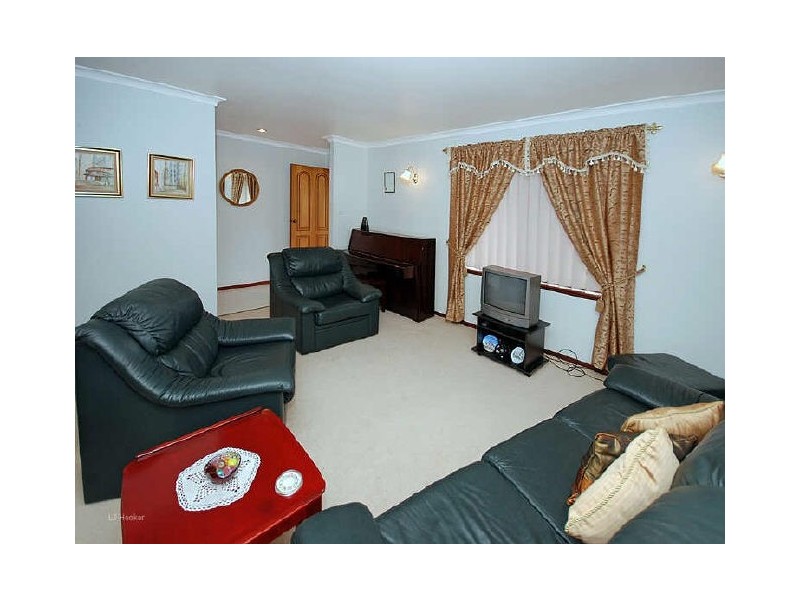 5 Earnshaw Loop, Leeming WA 6149