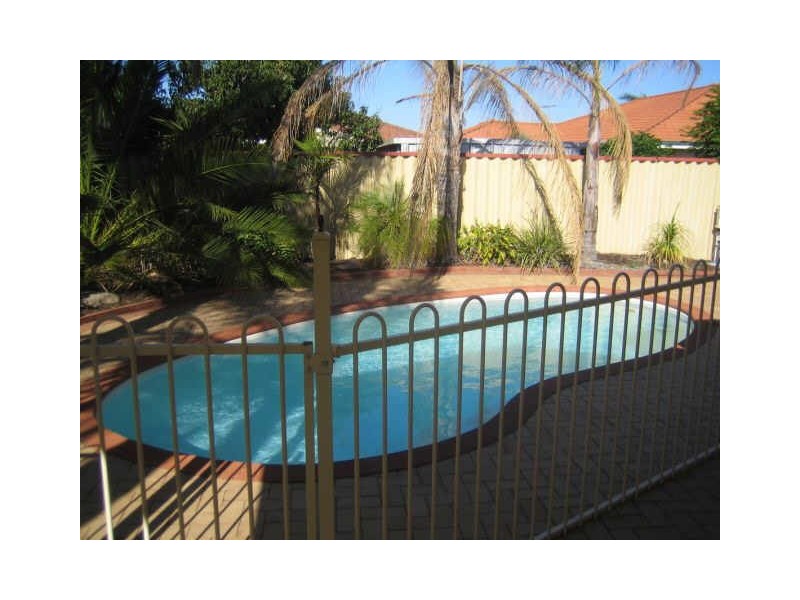 34 St Claire Gardens, Atwell WA 6164