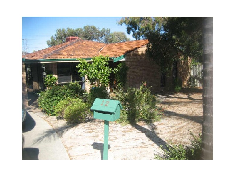 12 Duncton Court, Leeming WA 6149