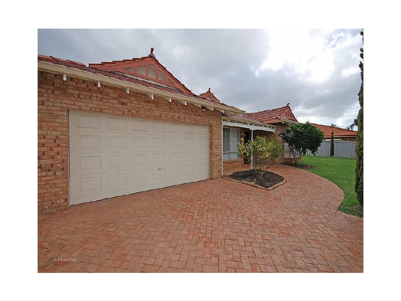 24 Greencroft Gardens, Leeming WA 6149