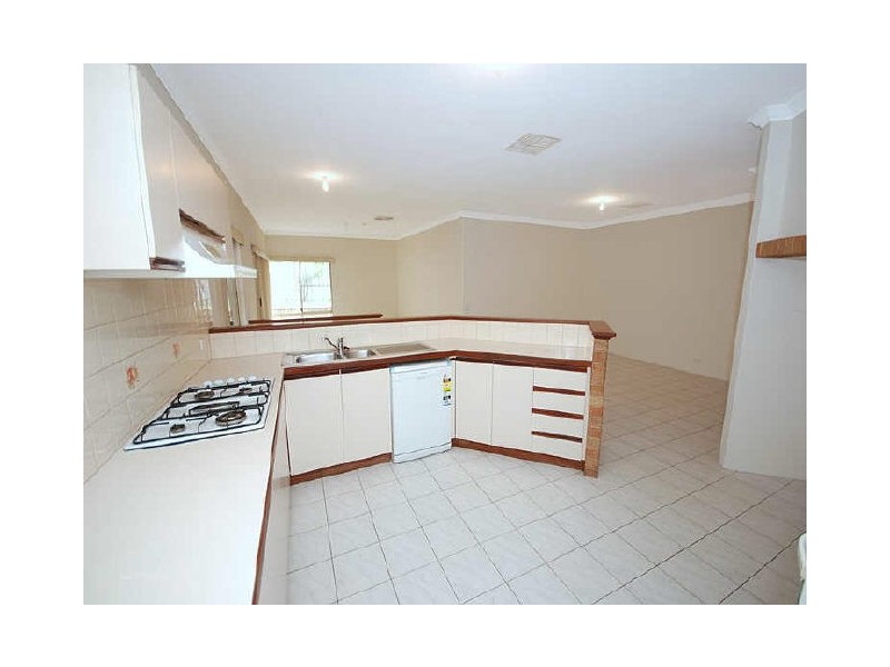 24 Greencroft Gardens, Leeming WA 6149
