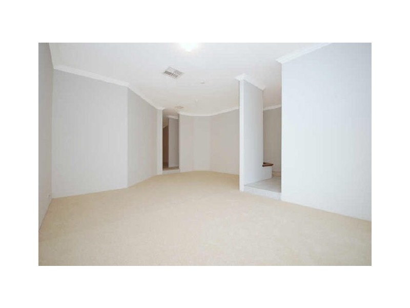 24 Greencroft Gardens, Leeming WA 6149